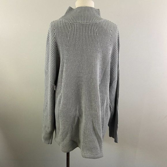 NWT RDI Grey‎ Beige Beach Turtle Neck Sweater - Picture 4 of 8